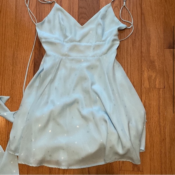 Lucy in the Sky Quinn Tie A-Line Dress - Picture 5 of 11